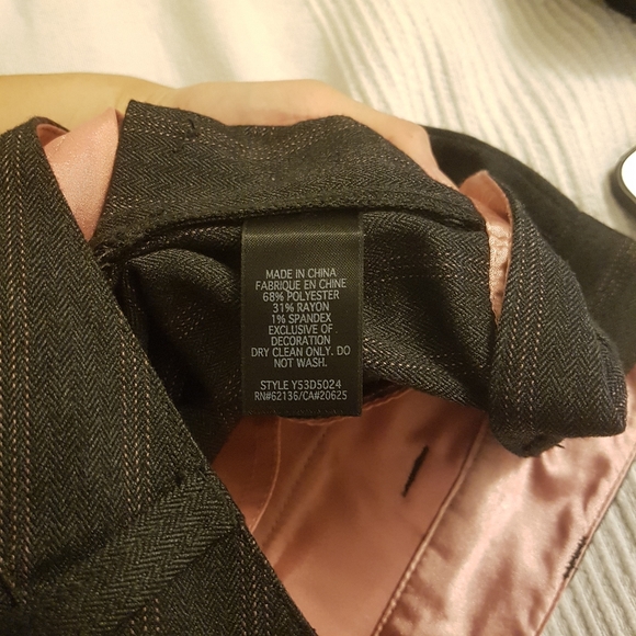 GUESS Womens Grey and Pink Dress Pants (New Condition) - 26 - Picture 6 of 10